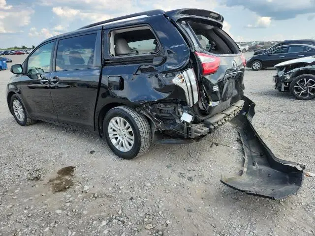 2015 TOYOTA SIENNA XLE  
