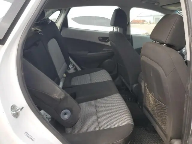 2021 HYUNDAI KONA SE  