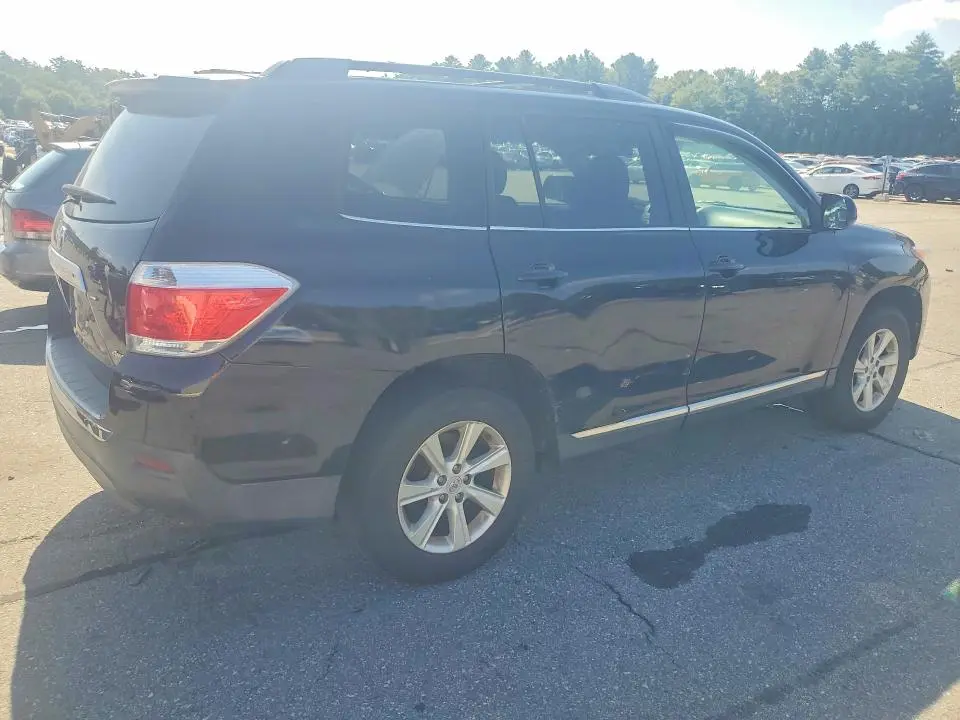 2011 TOYOTA HIGHLANDER BASE  