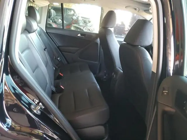 2016 VOLKSWAGEN TIGUAN S  