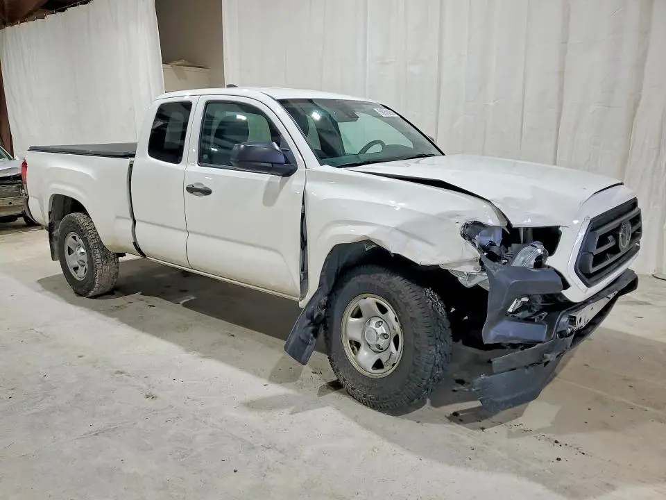 2022 TOYOTA TACOMA SR  