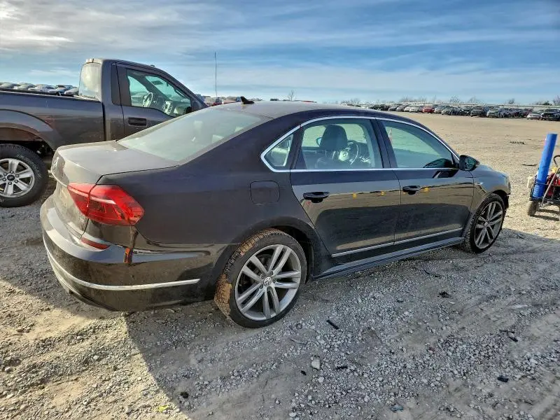 2017 VOLKSWAGEN PASSAT R-LINE  