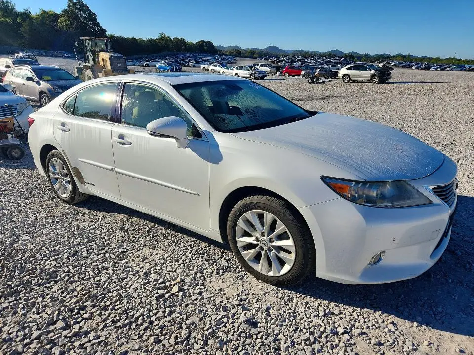 2013 LEXUS ES 300H  