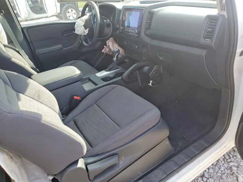 2024 NISSAN FRONTIER S  