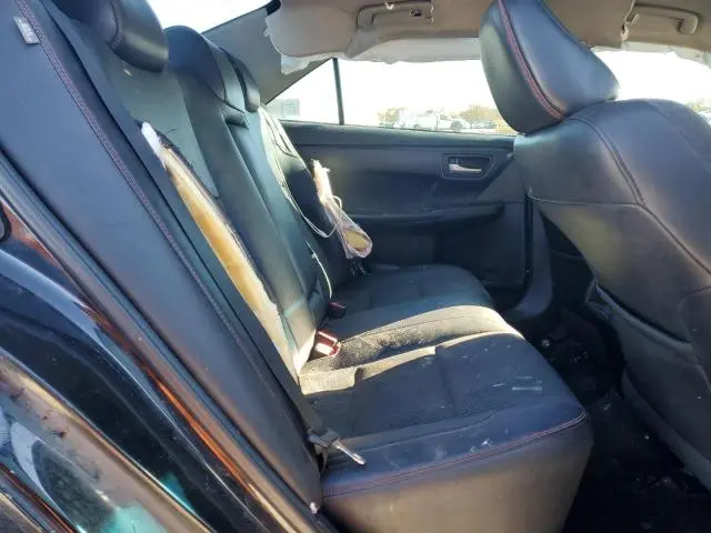 2016 TOYOTA CAMRY LE  