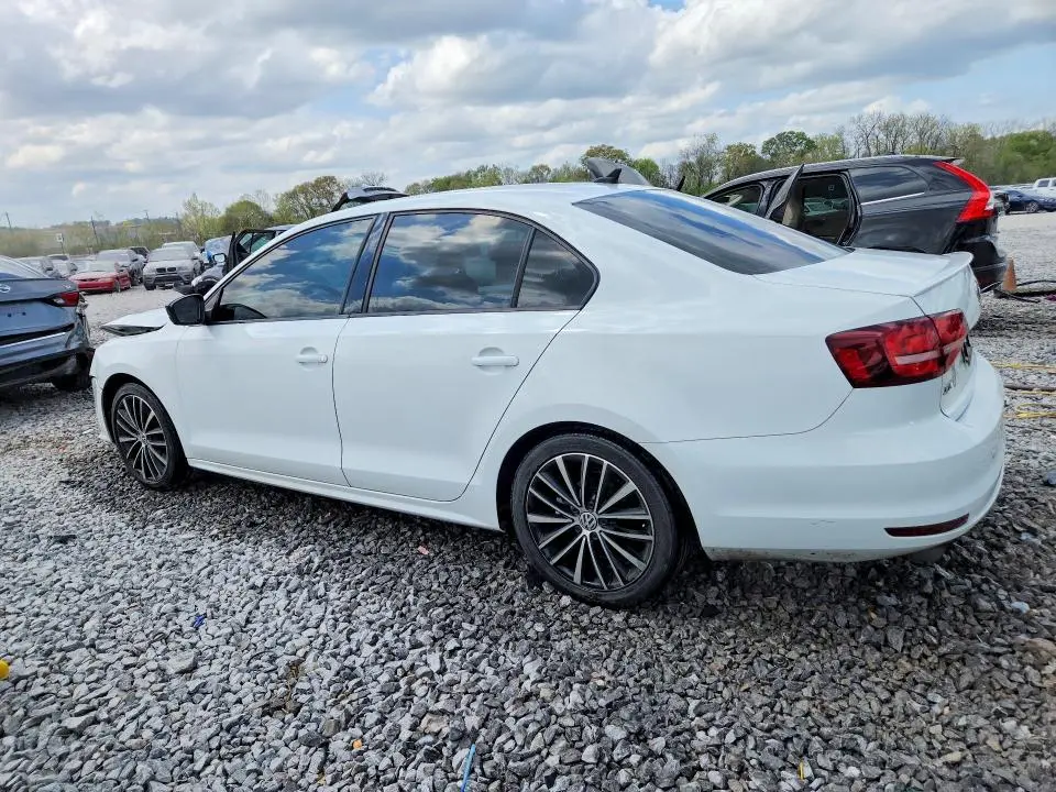 2016 VOLKSWAGEN JETTA SPORT  
