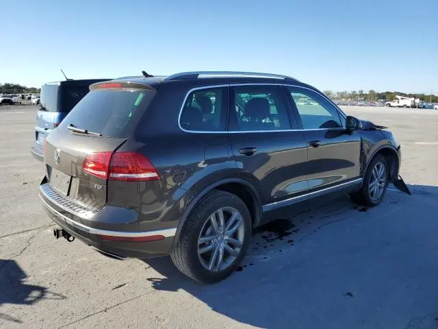 2015 VOLKSWAGEN TOUAREG V6 TDI  
