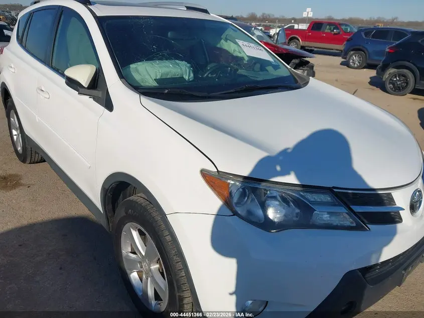 2013 TOYOTA RAV4 XLE