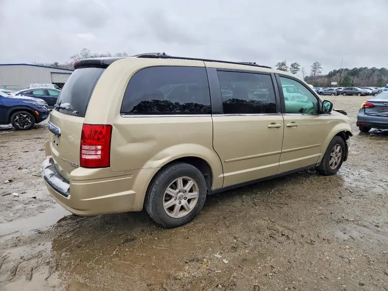 2010 CHRYSLER TOWN & COUNTRY LX  