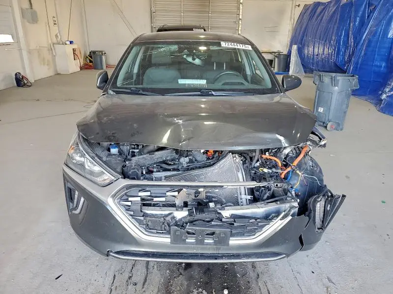 2022 HYUNDAI IONIQ SE  