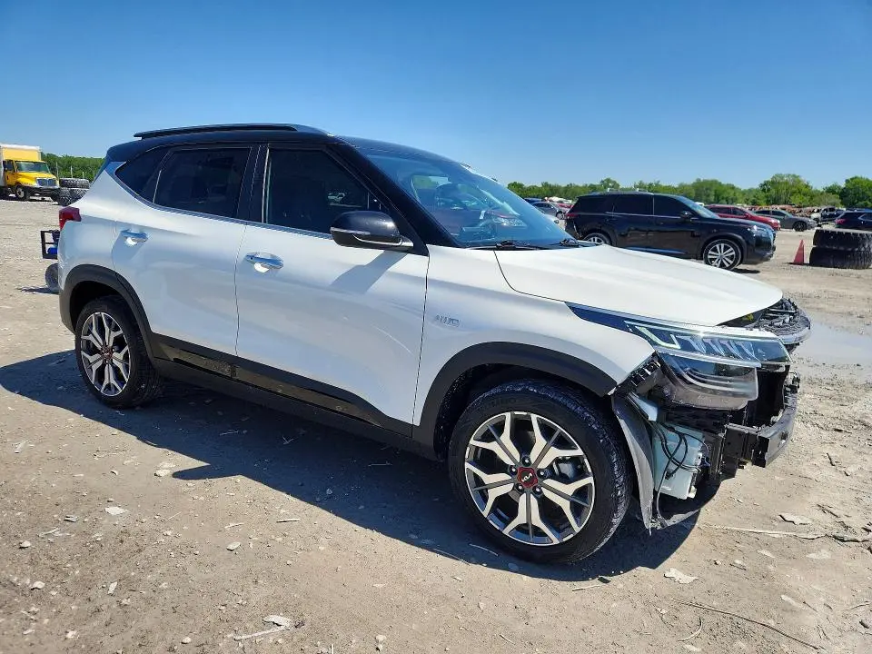 2023 KIA SELTOS SX  