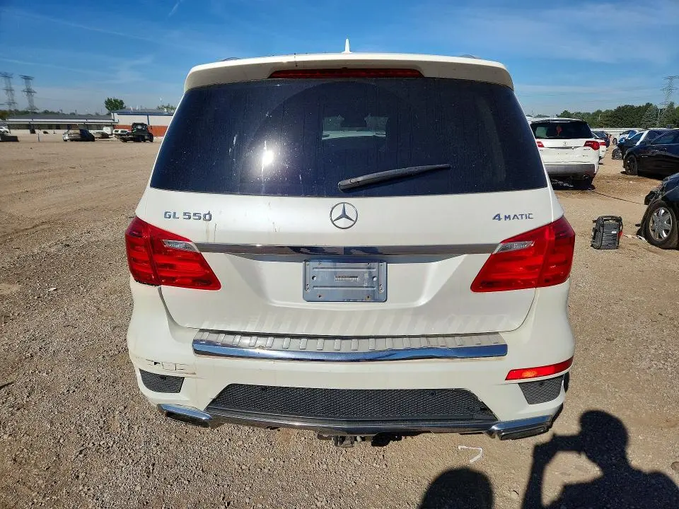 2015 MERCEDES-BENZ GL 550 4MATIC  