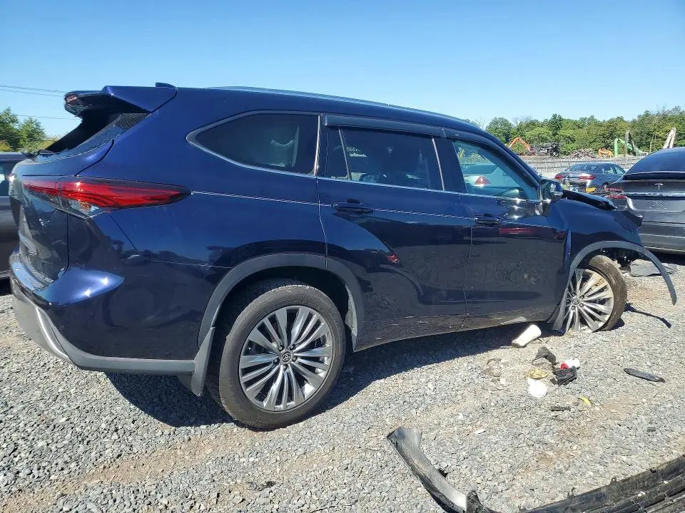 2021 TOYOTA HIGHLANDER PLATINUM  