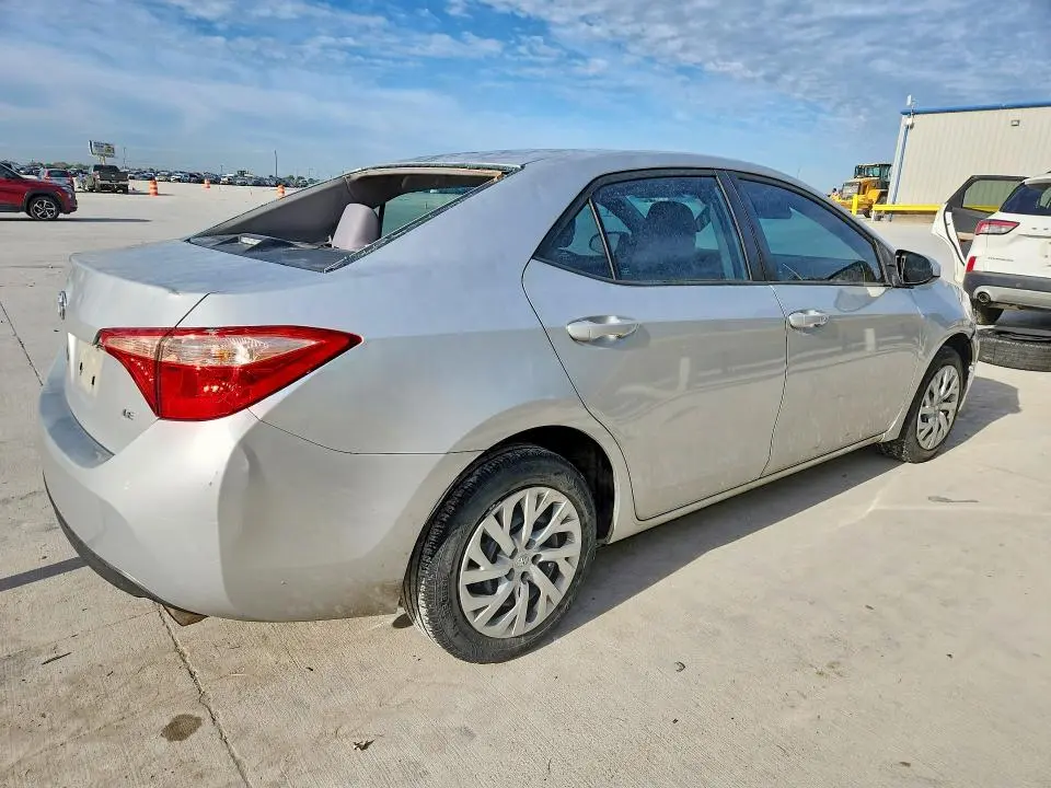 2017 TOYOTA COROLLA LE  