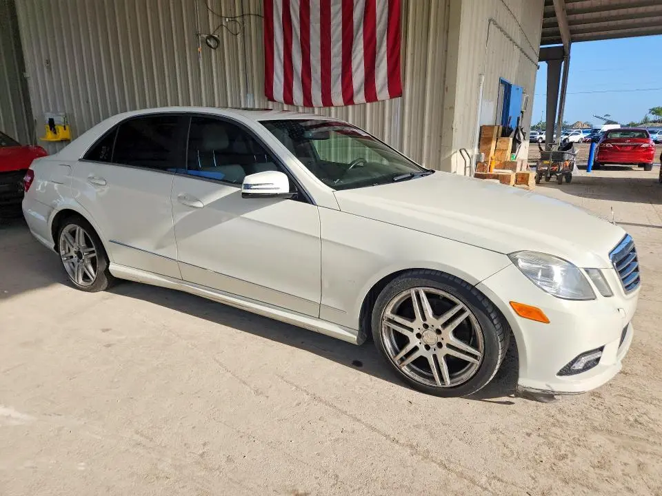 2011 MERCEDES-BENZ E 350  