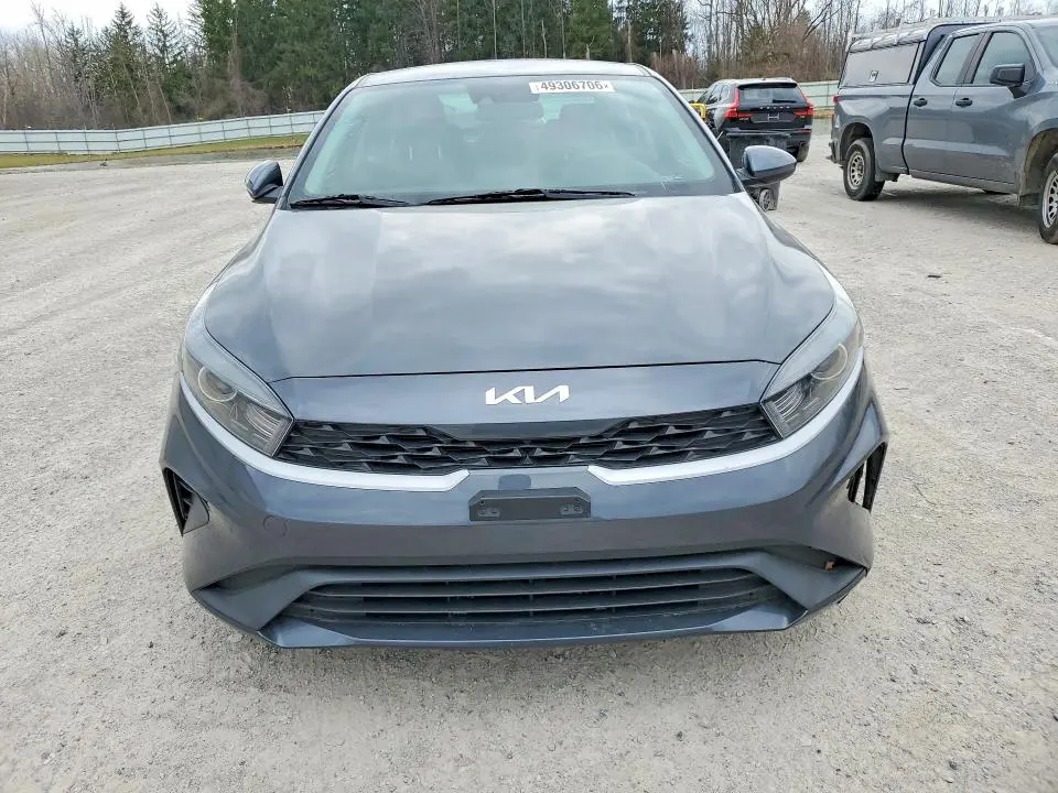 2022 KIA FORTE LXS  