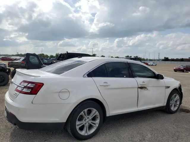 2018 FORD TAURUS SEL  
