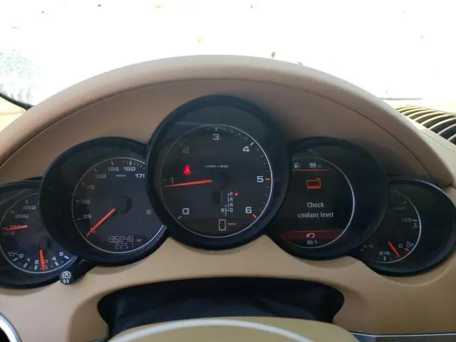 2013 PORSCHE CAYENNE   