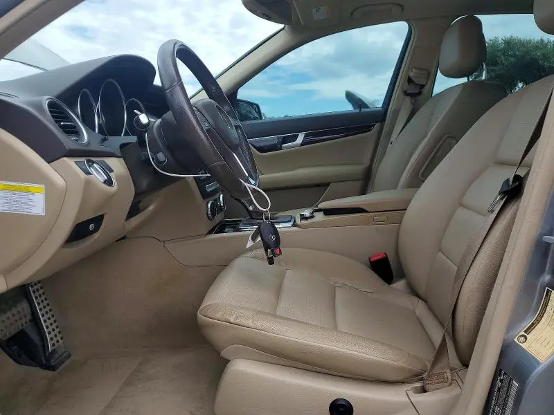 2013 MERCEDES-BENZ C 250  