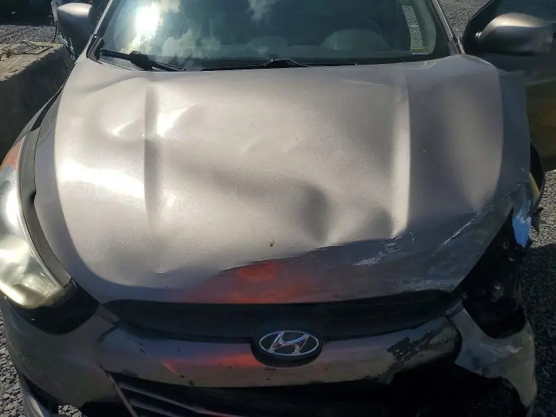 2011 HYUNDAI TUCSON GLS  