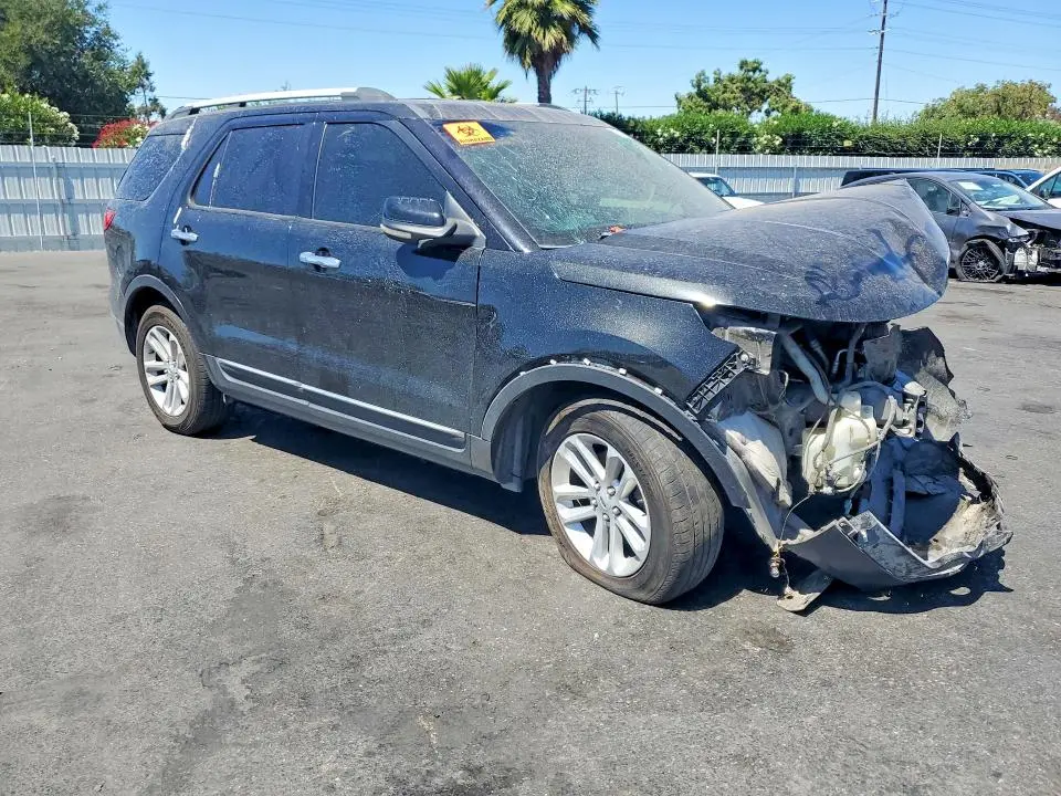 2012 FORD EXPLORER XLT  