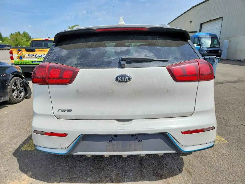 2019 KIA NIRO LX  