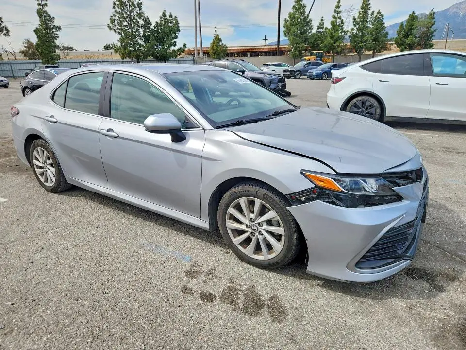 2021 TOYOTA CAMRY LE  