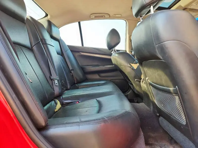 2011 INFINITI G37 BASE  