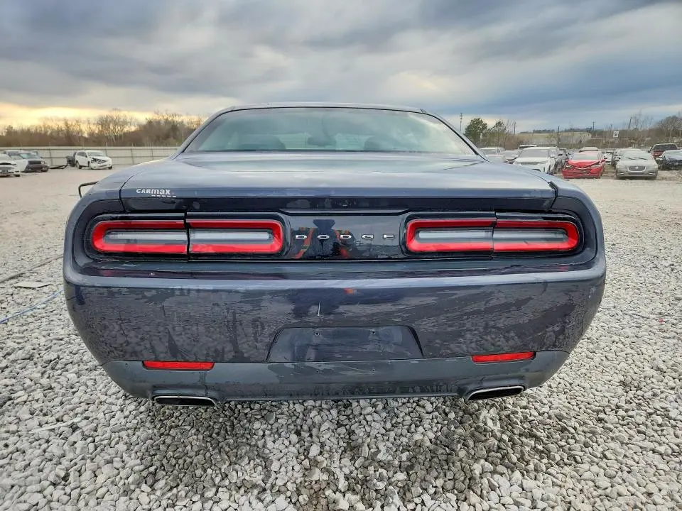 2017 DODGE CHALLENGER SXT  