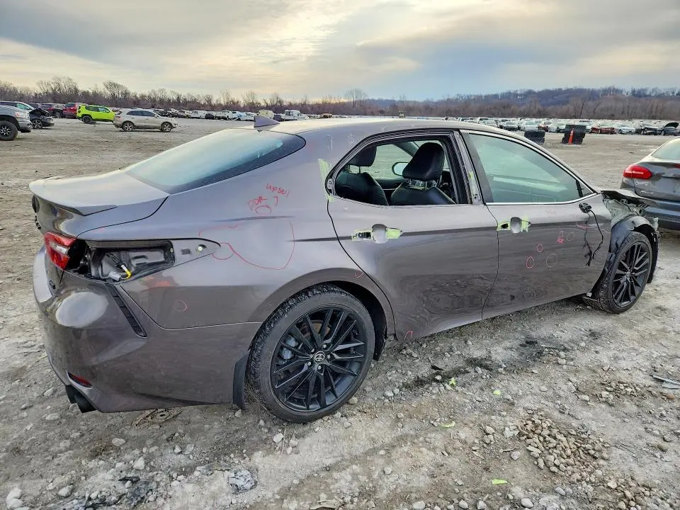 2023 TOYOTA CAMRY XSE  