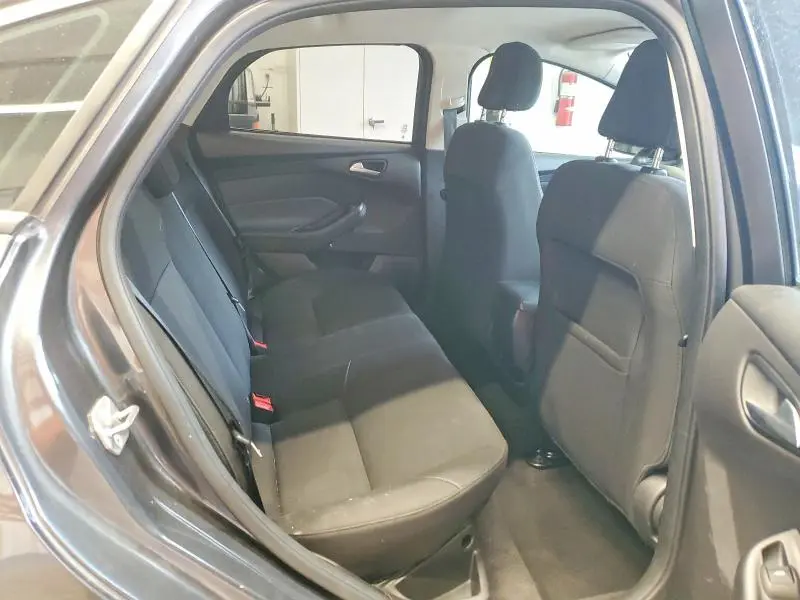 2018 FORD FOCUS SE  