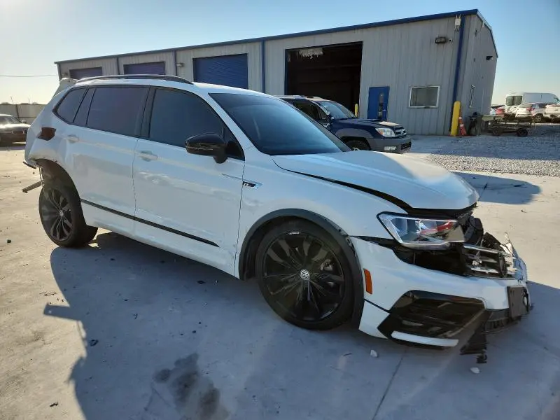 2021 VOLKSWAGEN TIGUAN SE