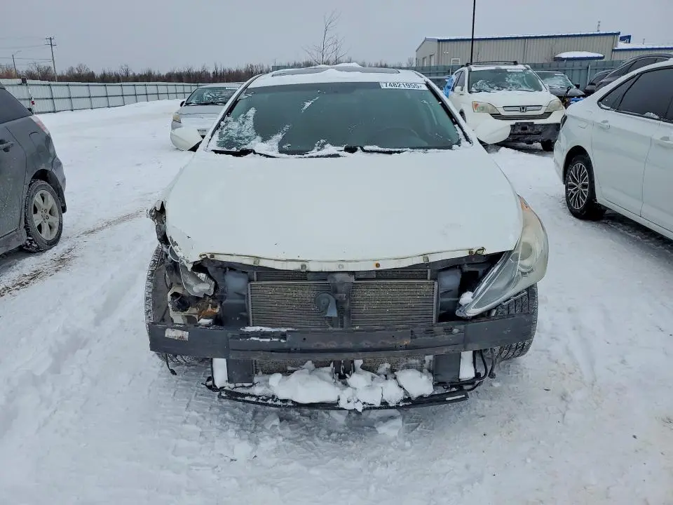 2011 HYUNDAI SONATA GLS  