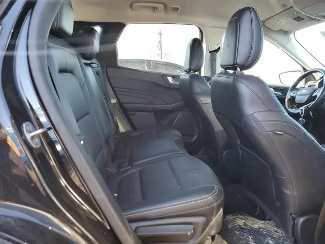 2021 FORD ESCAPE TITANIUM  