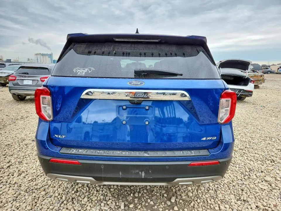 2021 FORD EXPLORER XLT  