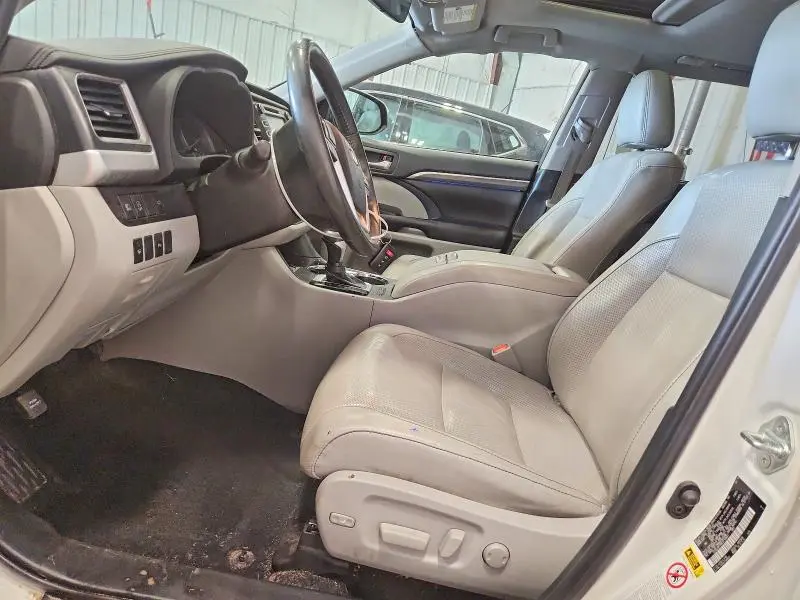 2019 TOYOTA HIGHLANDER LIMITED  