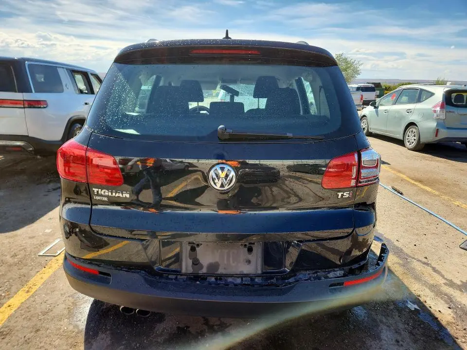 2017 VOLKSWAGEN TIGUAN S  