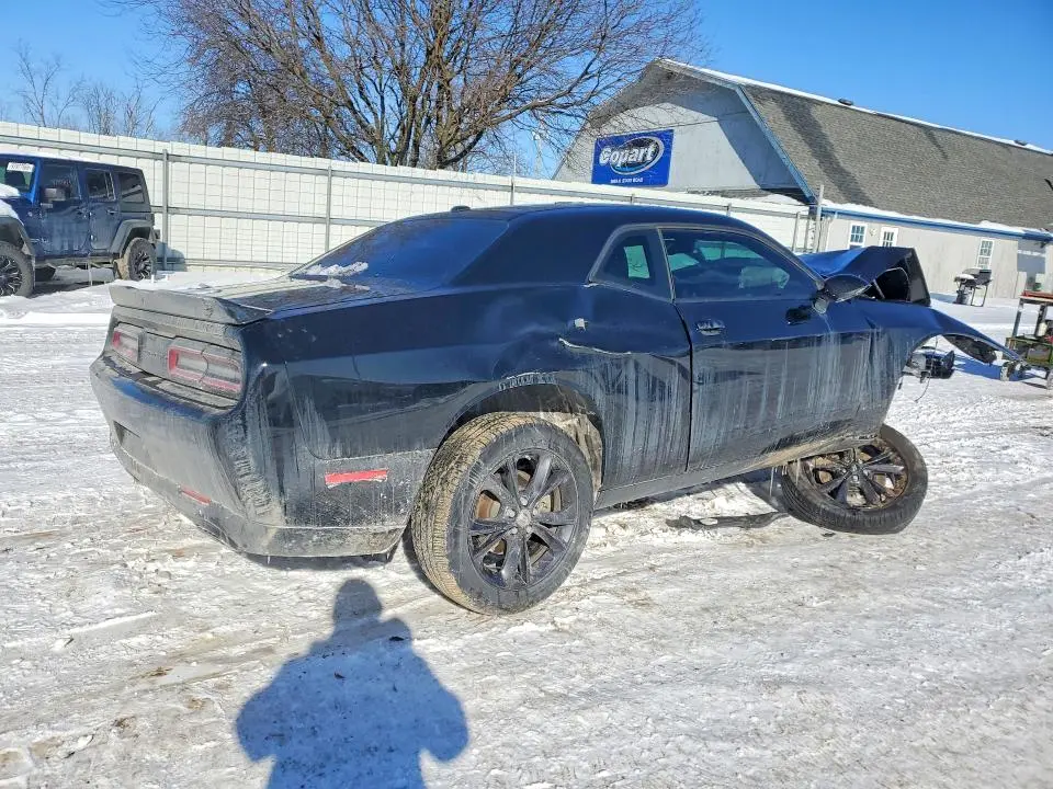2023 DODGE CHALLENGER SXT  