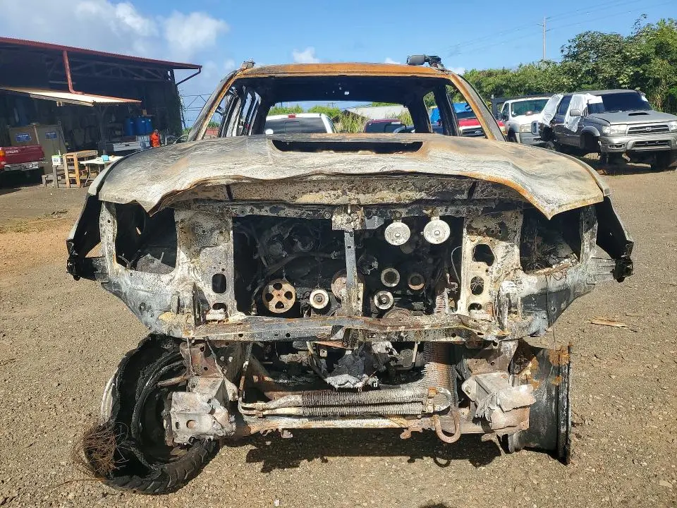 2017 TOYOTA TACOMA SR V6  