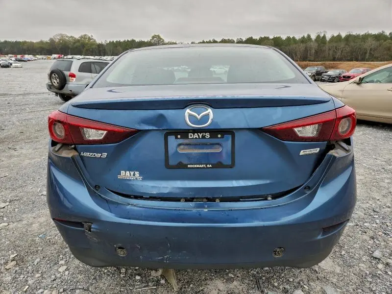2018 MAZDA 3 TOURING  