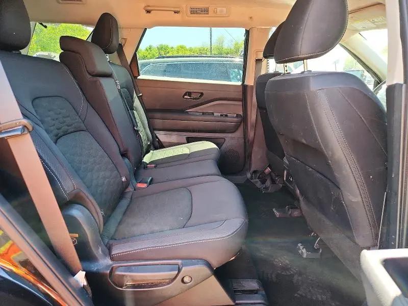 2025 NISSAN PATHFINDER S  