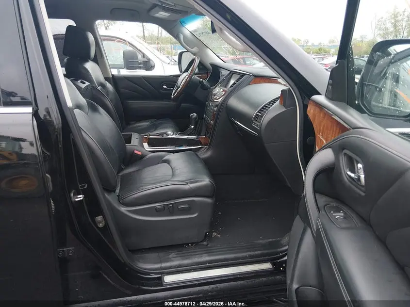 2017 INFINITI QX80  