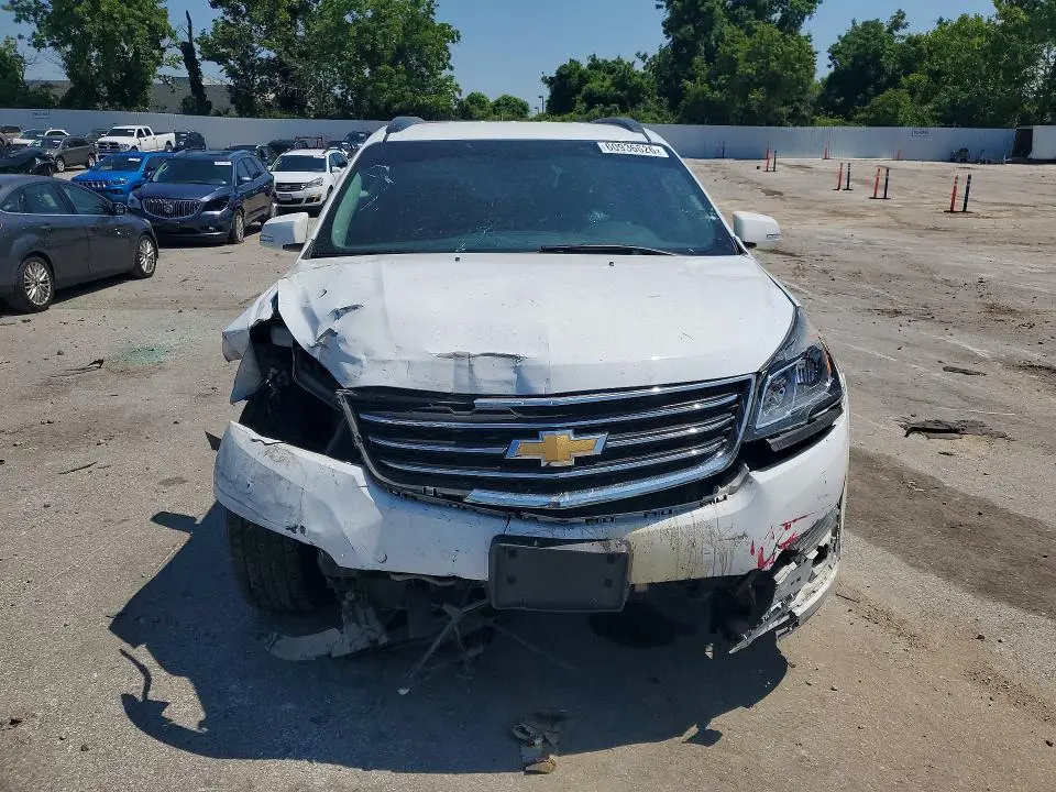 2017 CHEVROLET TRAVERSE LT  