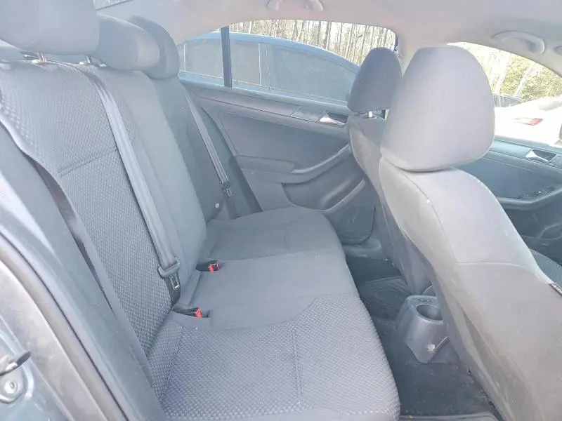 2012 VOLKSWAGEN JETTA BASE  