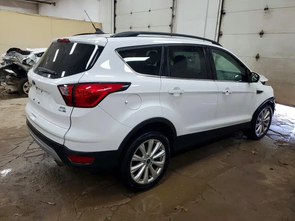 2019 FORD ESCAPE SEL  