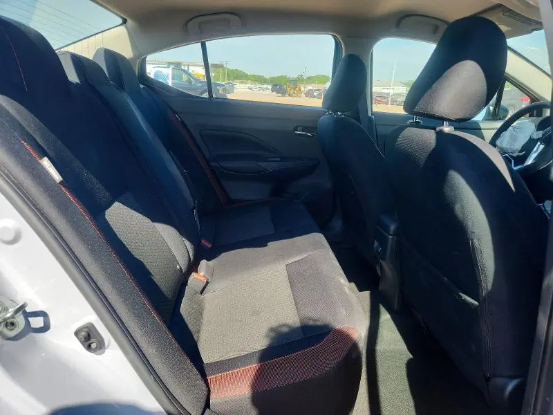 2024 NISSAN VERSA SR  