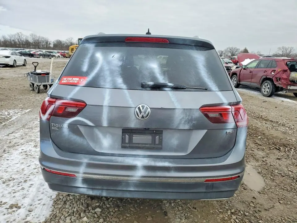 2018 VOLKSWAGEN TIGUAN SE  
