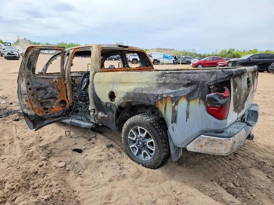 2018 TOYOTA TUNDRA SR  