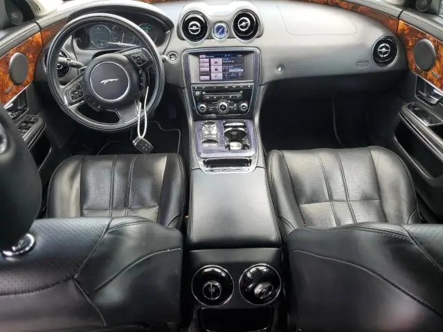 2013 JAGUAR XJ   