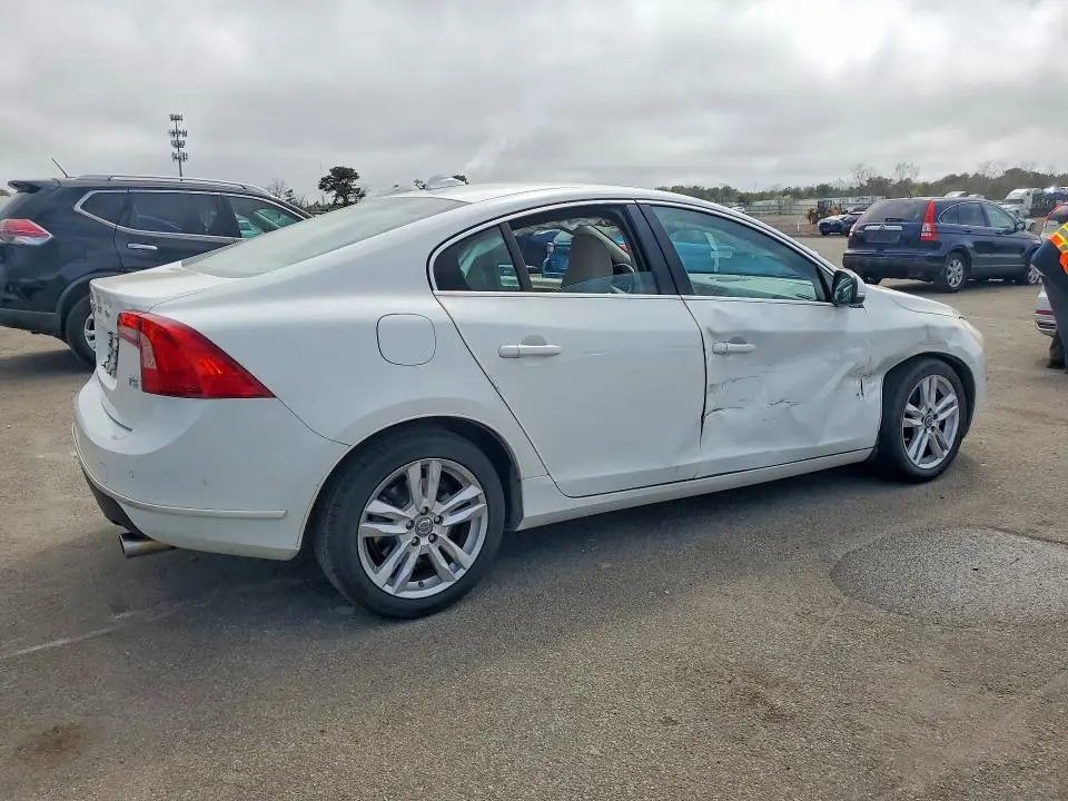 2013 VOLVO S60 T5  